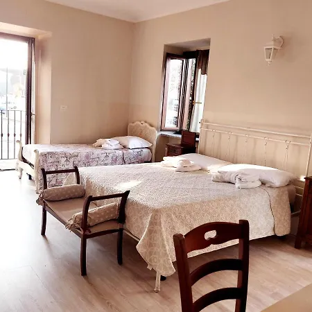 La Casina Del Grillo Couette-café *